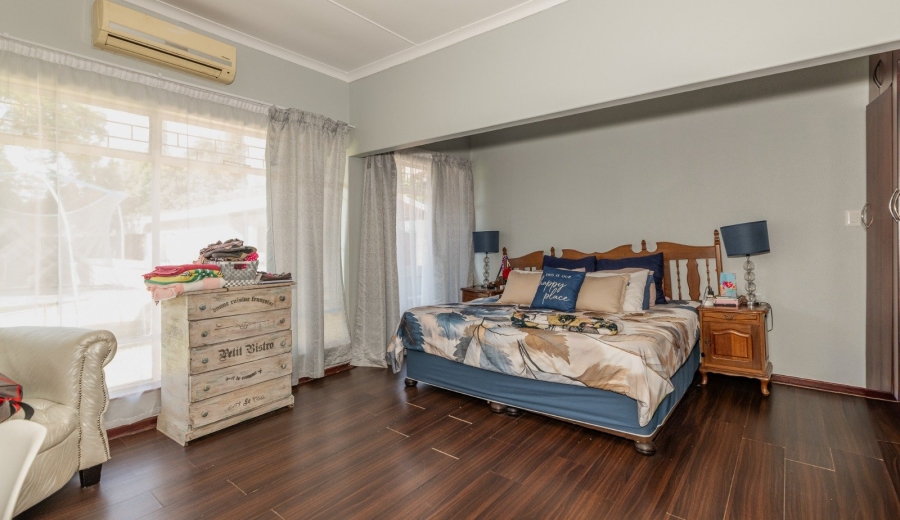 4 Bedroom Property for Sale in Wilkoppies North West